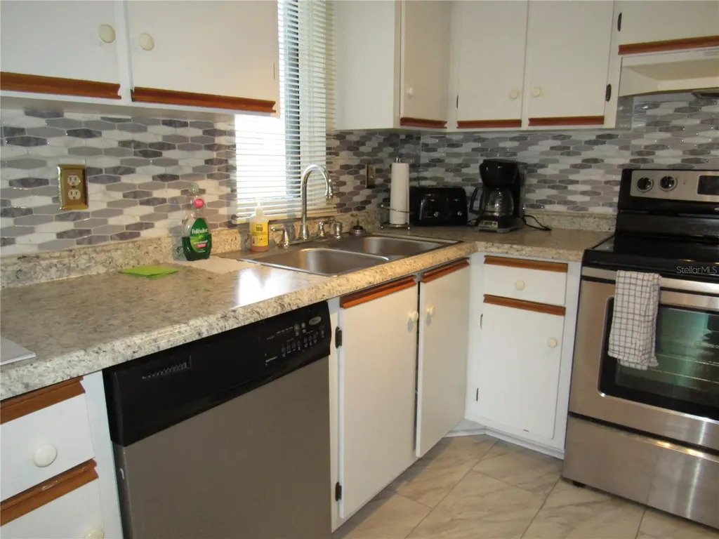 19505 Quesada Avenue Port Charlotte FL 33948