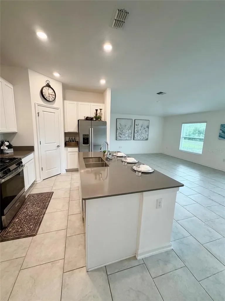 9347 Revere Avenue Leesburg FL 34788