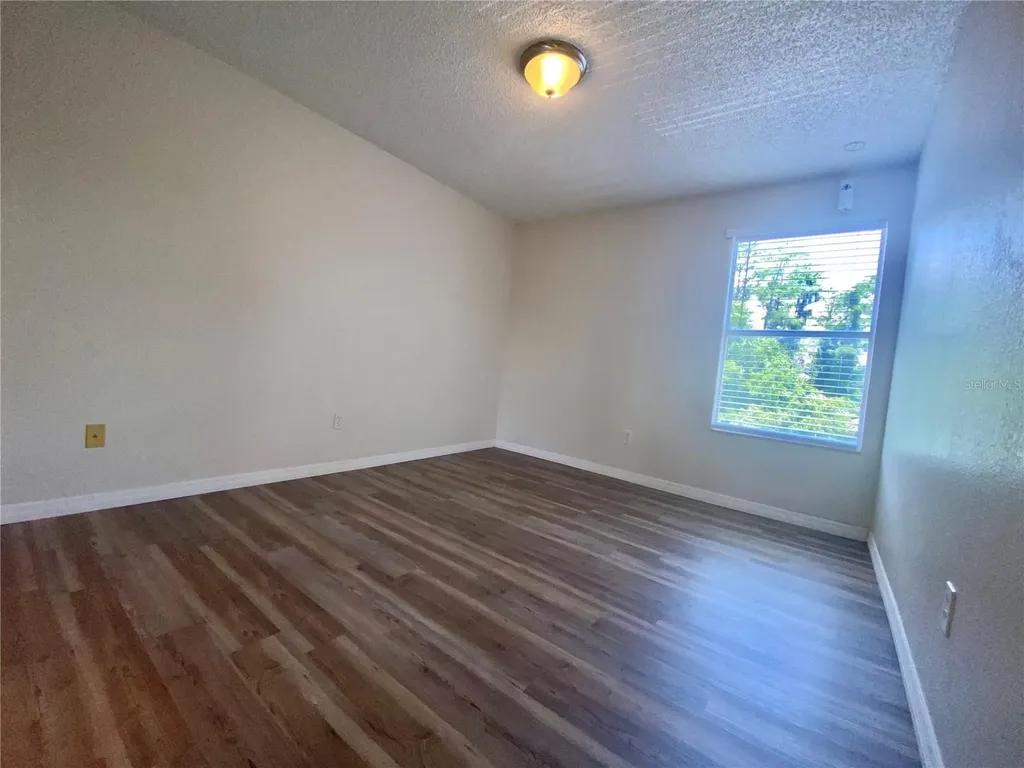 5144 Conroy Road Orlando FL 32811