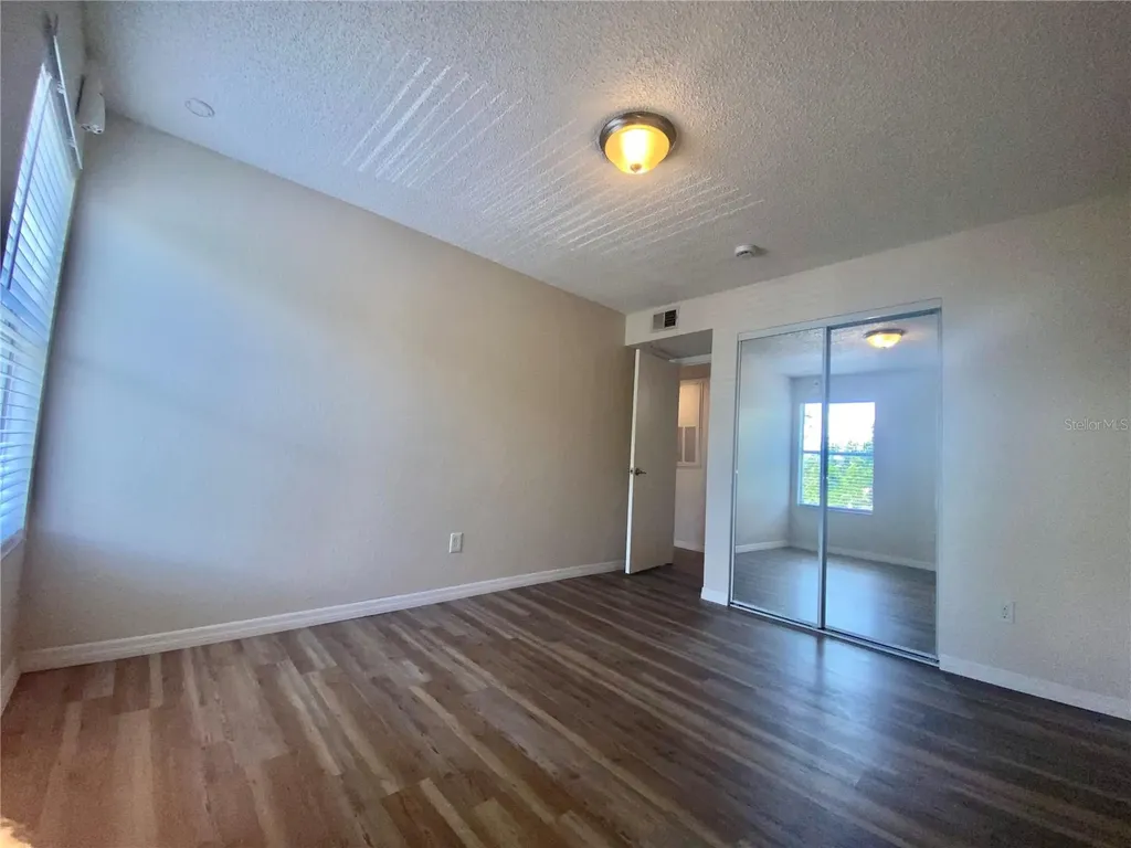 5144 Conroy Road Orlando FL 32811