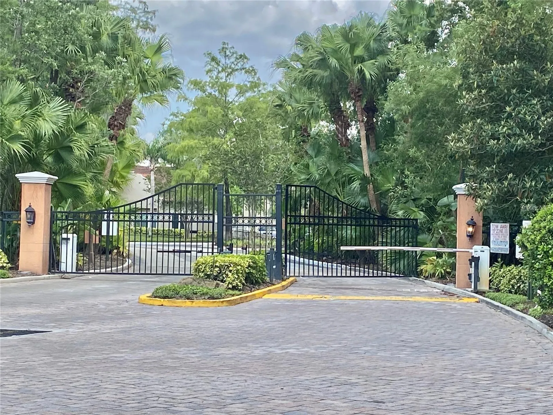 5144 Conroy Road Orlando FL 32811