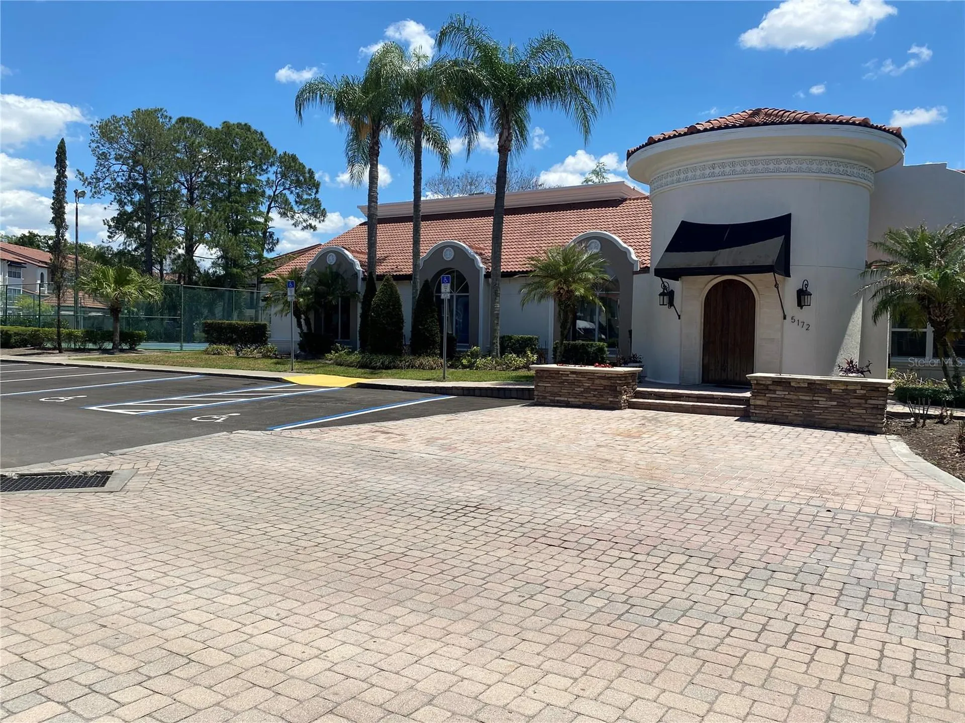 5144 Conroy Road Orlando FL 32811
