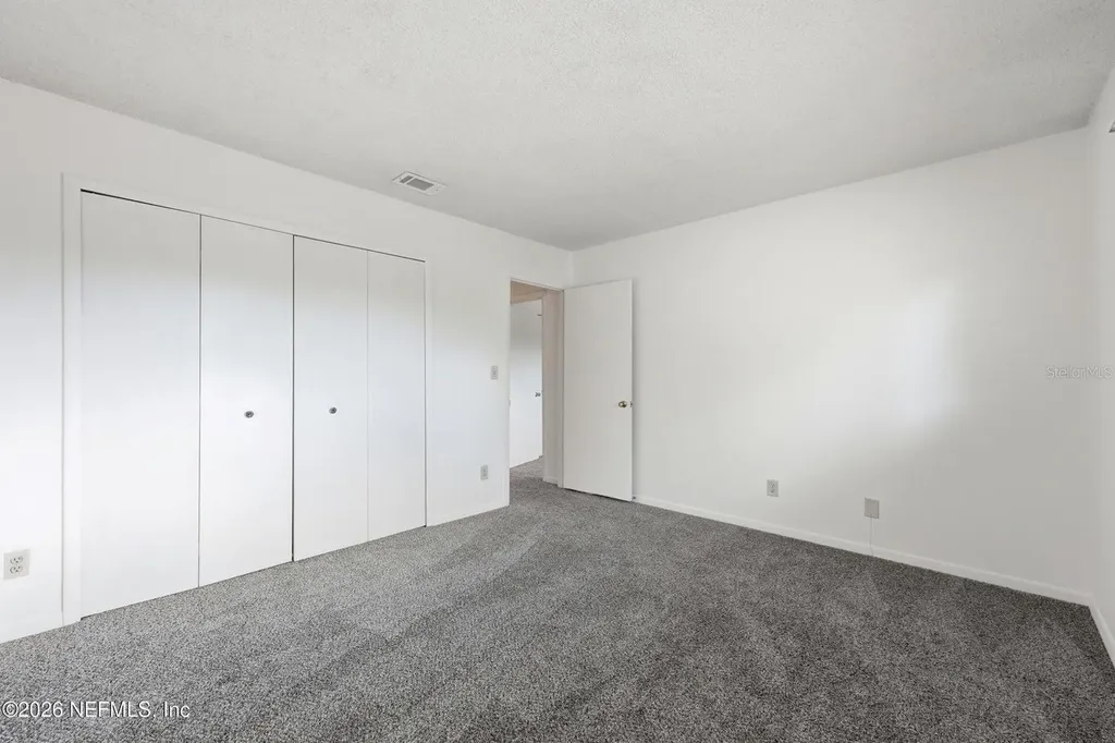 8153 Sutton Place N Jacksonville FL 32217