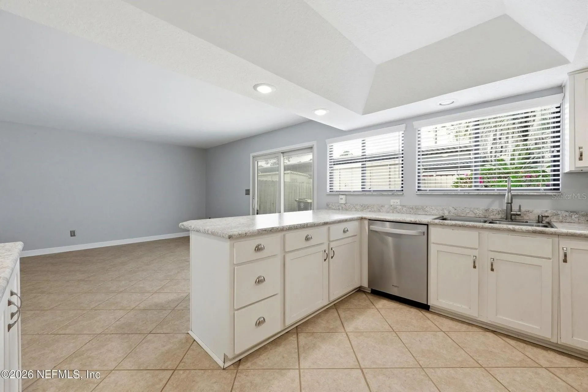 8153 Sutton Place N Jacksonville FL 32217