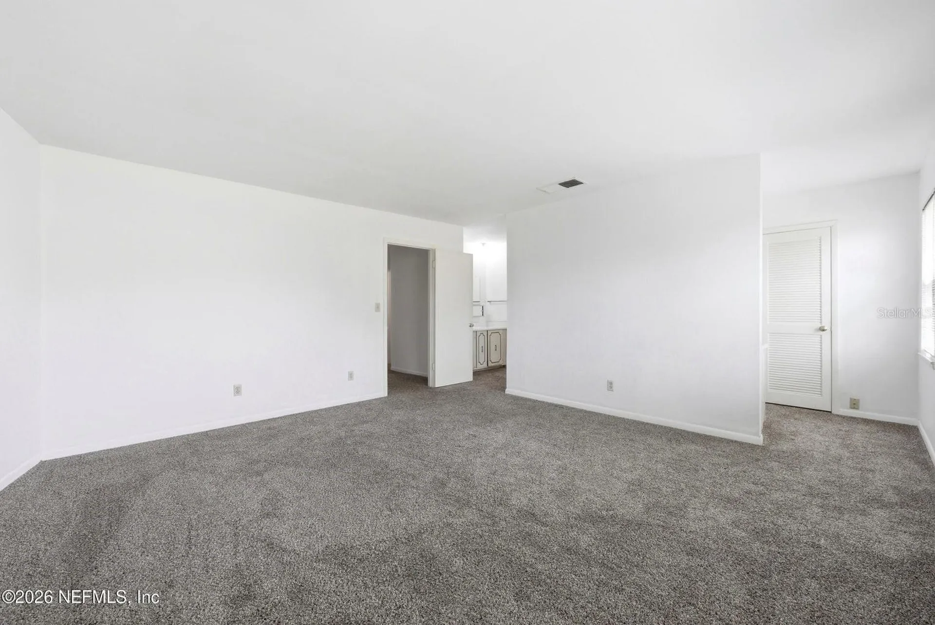 8153 Sutton Place N Jacksonville FL 32217