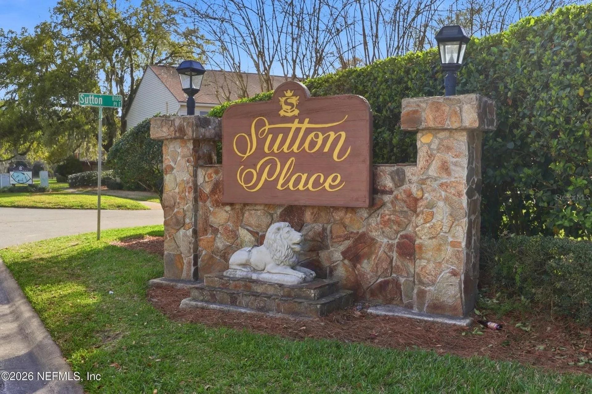8153 Sutton Place N Jacksonville FL 32217