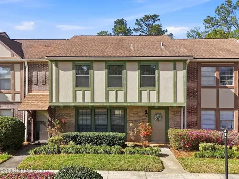 8153 Sutton Place N Jacksonville FL 32217