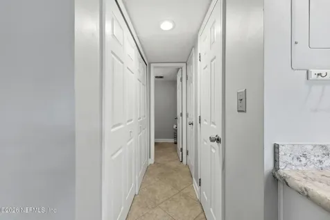 8153 Sutton Place N Jacksonville FL 32217