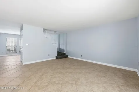 8153 Sutton Place N Jacksonville FL 32217