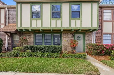 8153 Sutton Place N Jacksonville FL 32217