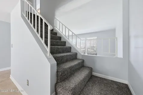 8153 Sutton Place N Jacksonville FL 32217
