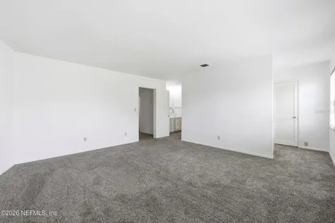 8153 Sutton Place N Jacksonville FL 32217
