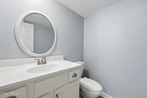 8153 Sutton Place N Jacksonville FL 32217