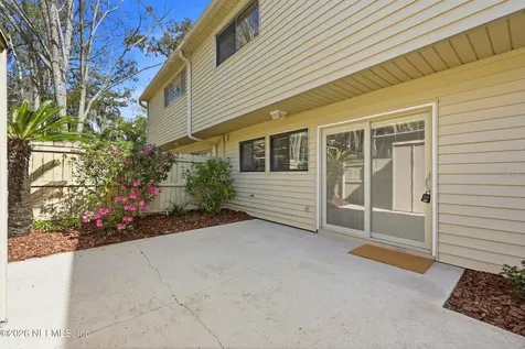 8153 Sutton Place N Jacksonville FL 32217