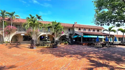 530 US-41-BYP Venice FL 34285