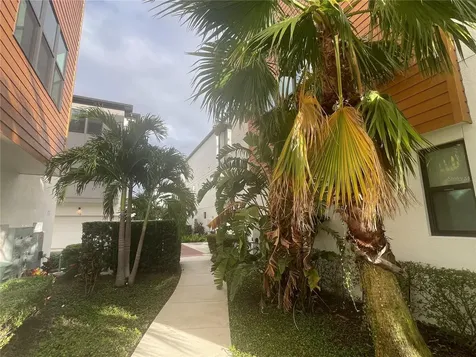 2511 N Grady Avenue Tampa FL 33607