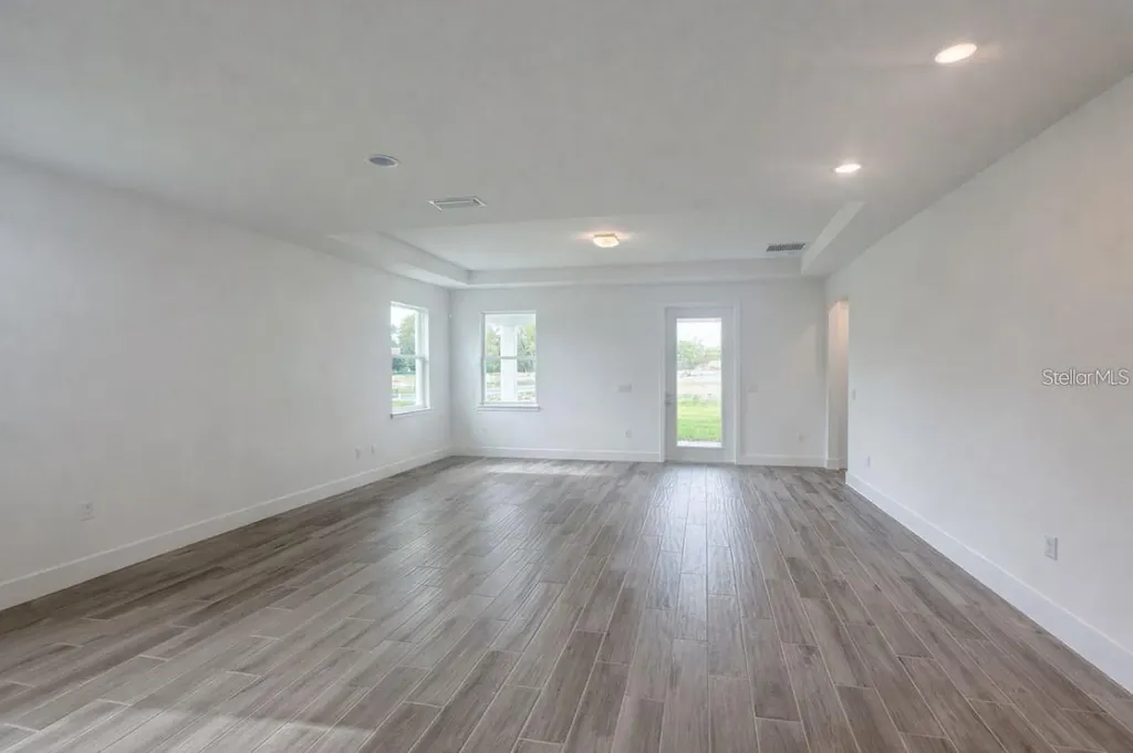 101 Elena Lavin Circle Orlando FL 32807