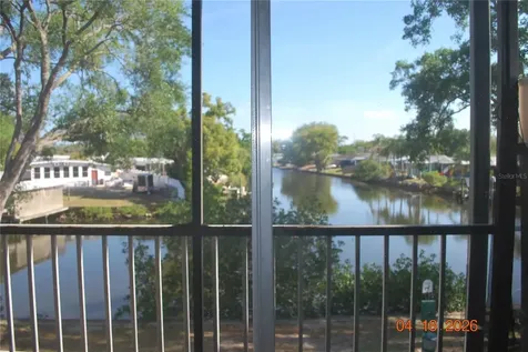 9201 Tudor Drive Tampa FL 33615