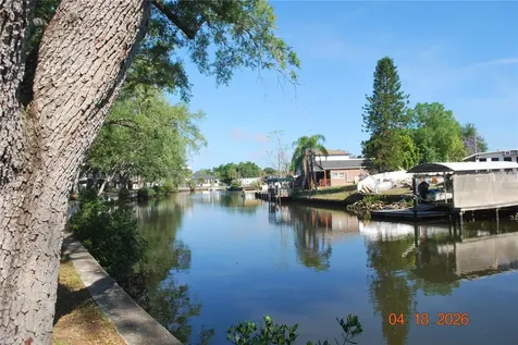 9201 Tudor Drive Tampa FL 33615