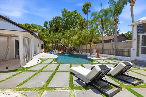 3017 Oakmont Drive Clearwater FL 33761