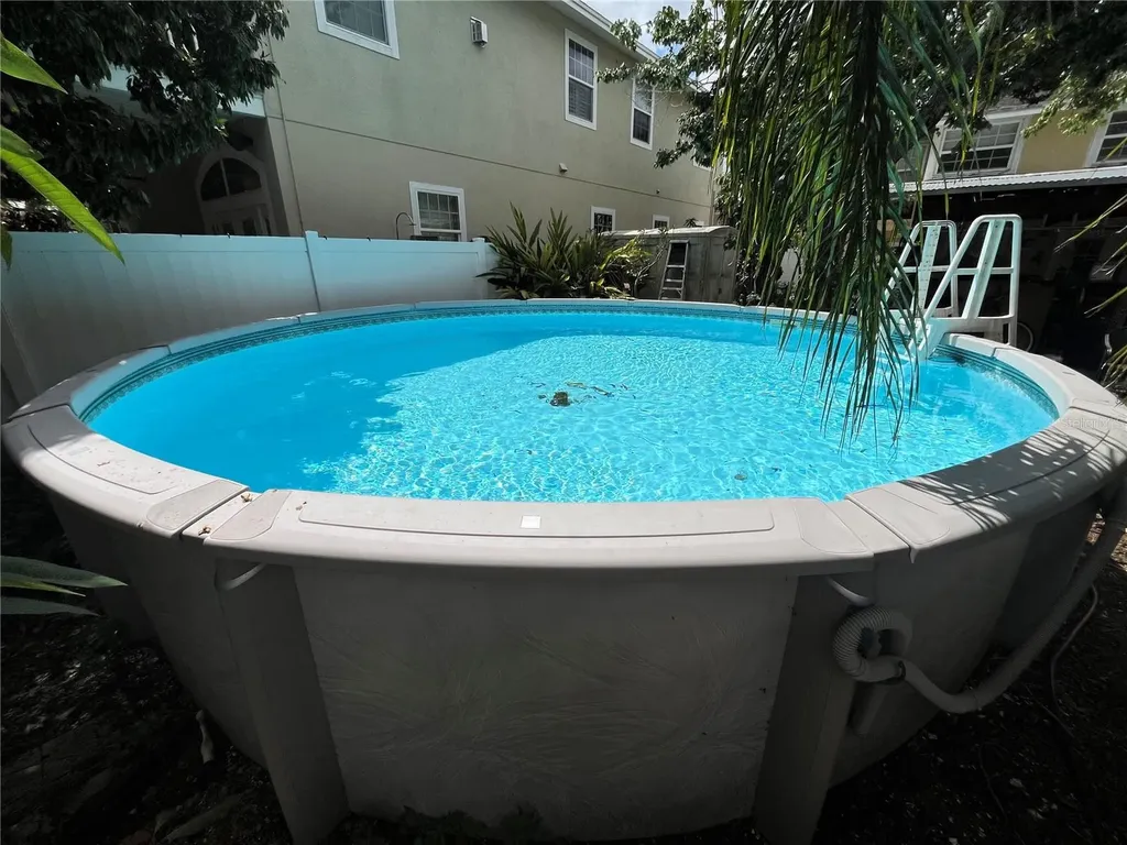 1412 36th Avenue N St Petersburg FL 33704