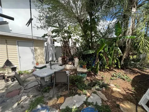 1412 36th Avenue N St Petersburg FL 33704