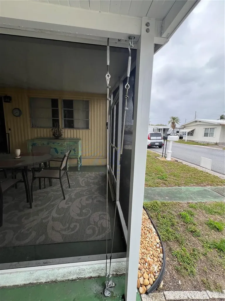 1110 49th Avenue Drive W Bradenton FL 34207