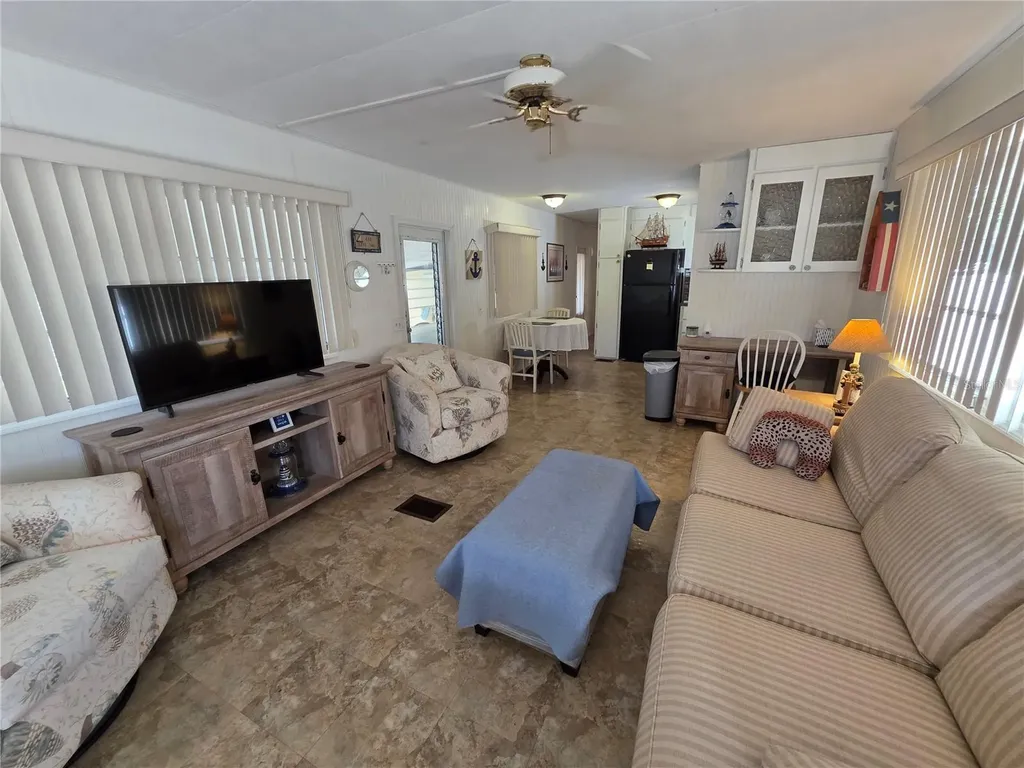 1110 49th Avenue Drive W Bradenton FL 34207