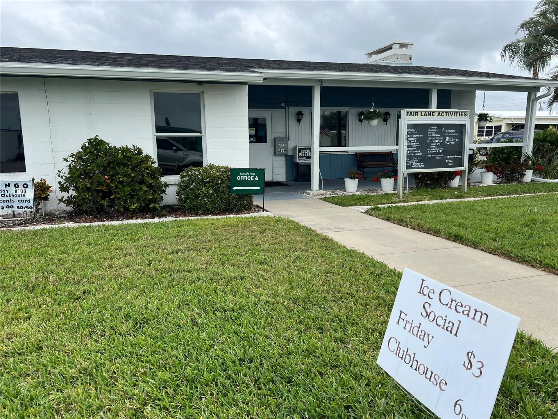 1110 49th Avenue Drive W Bradenton FL 34207