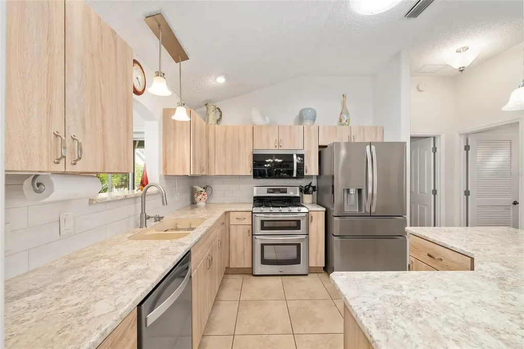 9304 SE 170th Humphreys Loop The Villages FL 32162