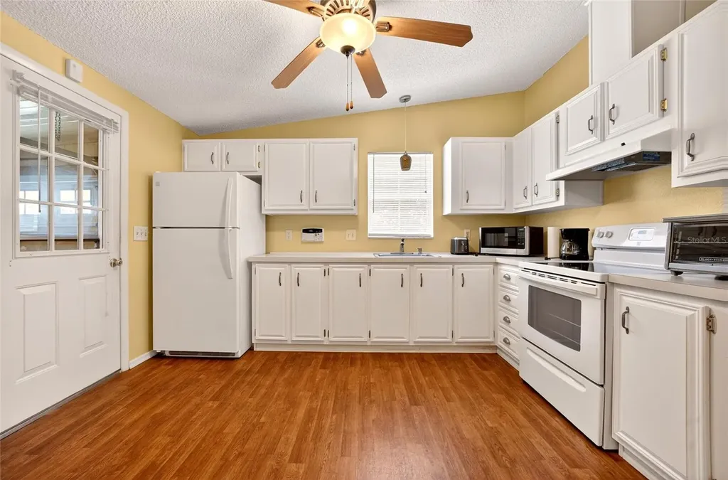 1222 Zapata Place Lady Lake FL 32159