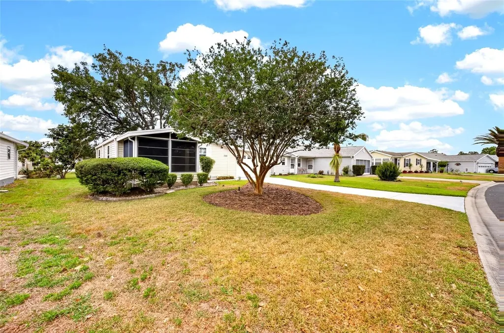 1222 Zapata Place Lady Lake FL 32159