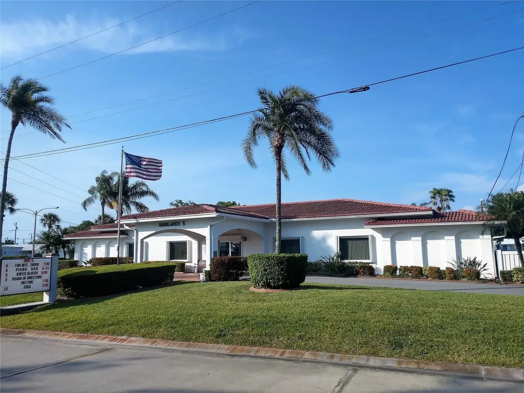 9009 41st Way N Pinellas Park FL 33782