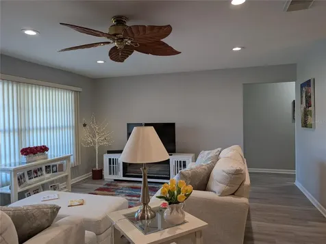 9009 41st Way N Pinellas Park FL 33782