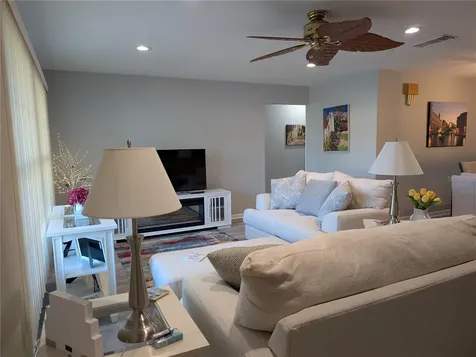 9009 41st Way N Pinellas Park FL 33782