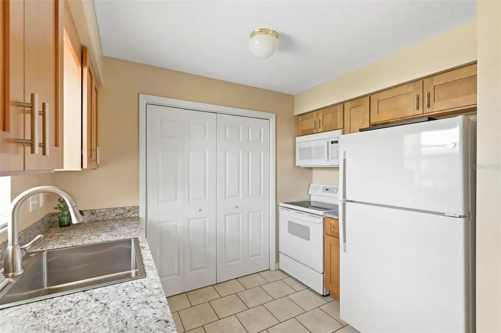 3052 Park Lane Dunedin FL 34698