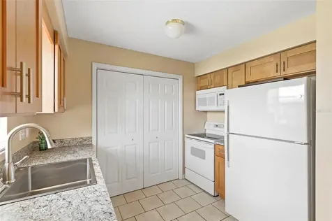 3052 Park Lane Dunedin FL 34698