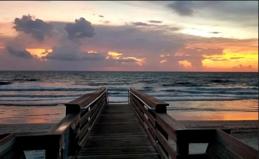 165 Avenue De La Mer Palm Coast FL 32137