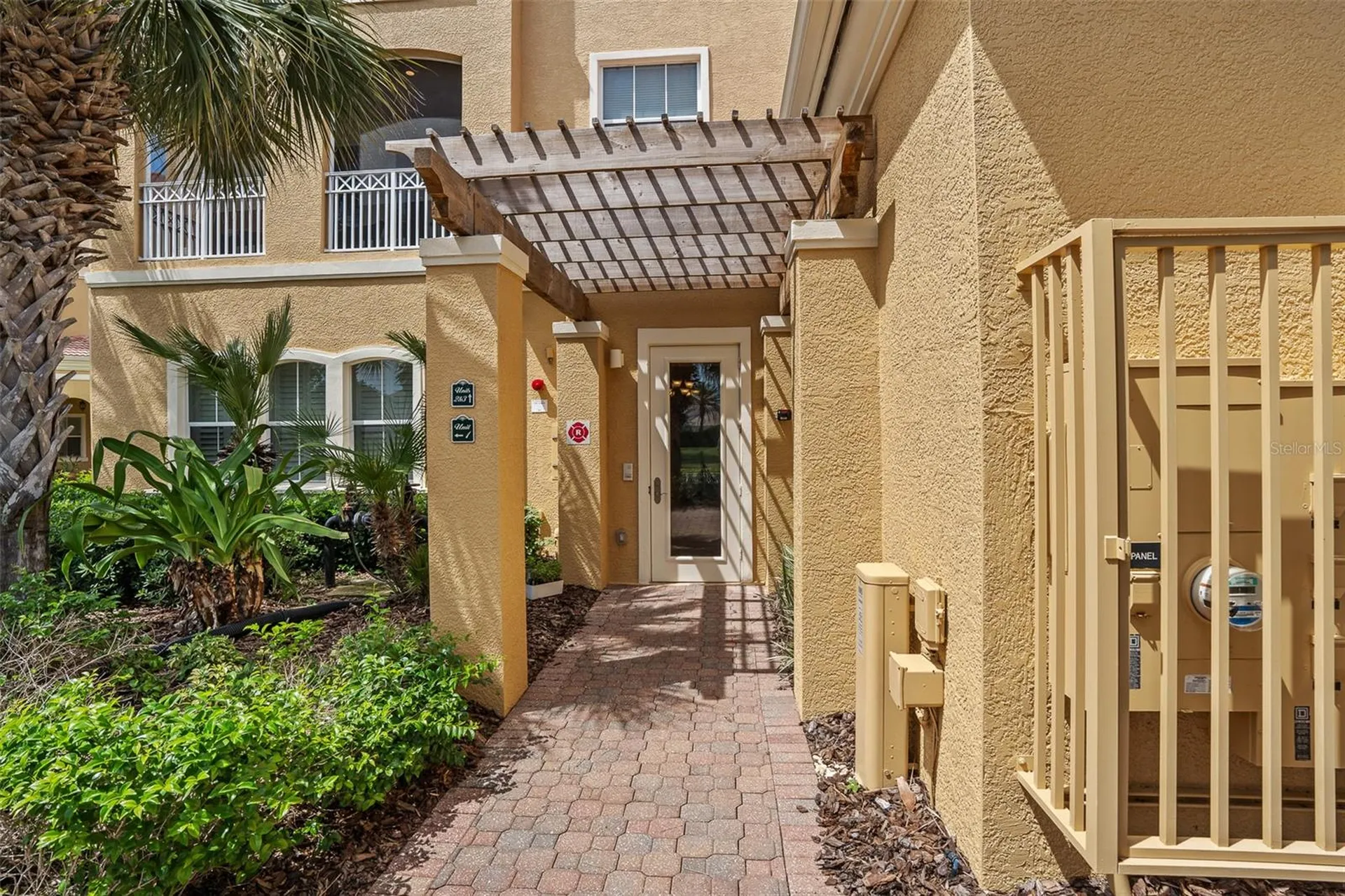 165 Avenue De La Mer Palm Coast FL 32137