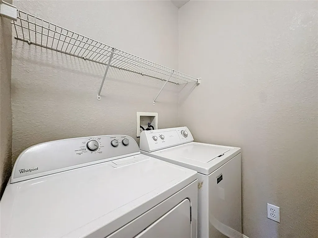 3593 Conroy Road Orlando FL 32839