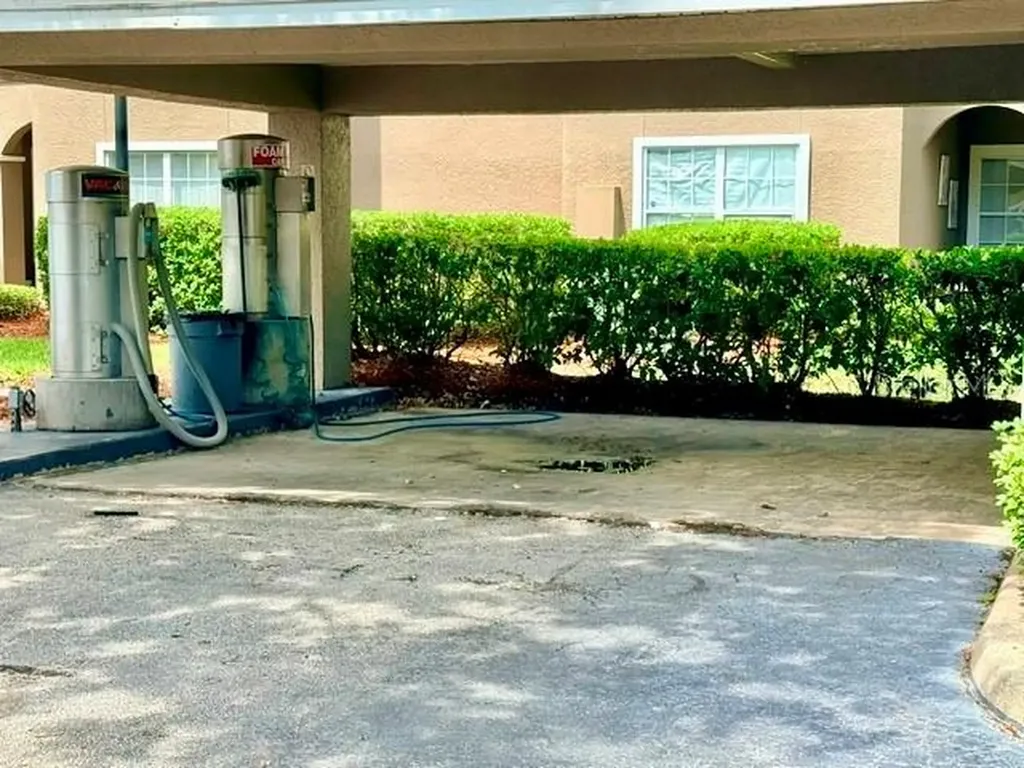 3593 Conroy Road Orlando FL 32839
