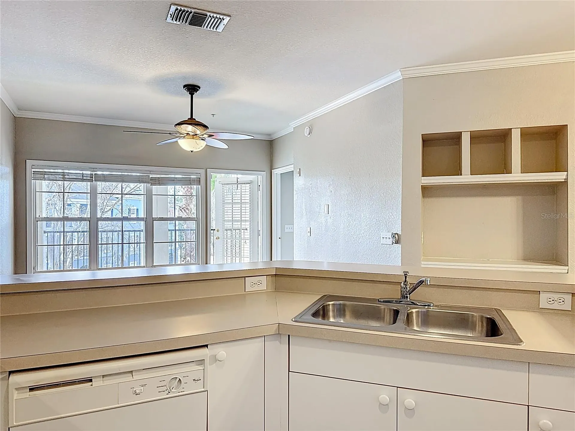 3593 Conroy Road Orlando FL 32839