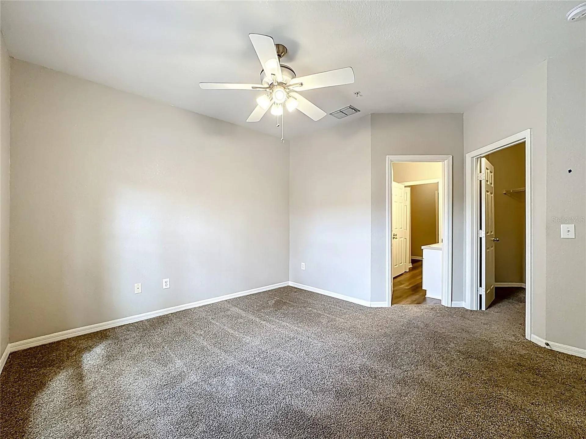 3593 Conroy Road Orlando FL 32839