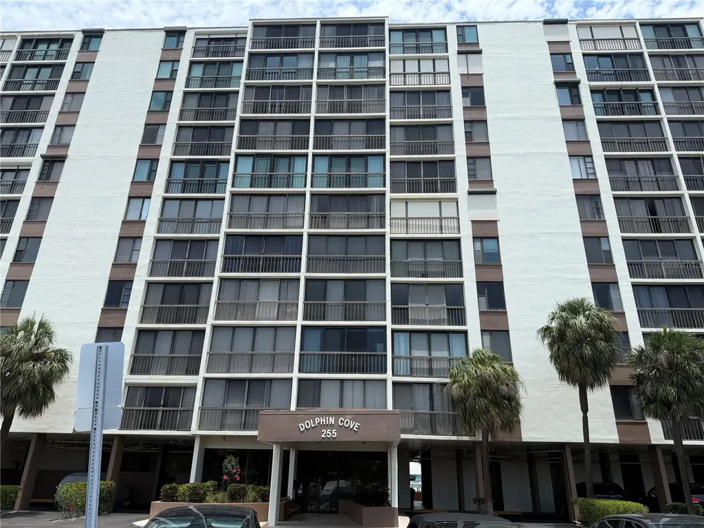 255 Dolphin Point Clearwater Beach FL 33767