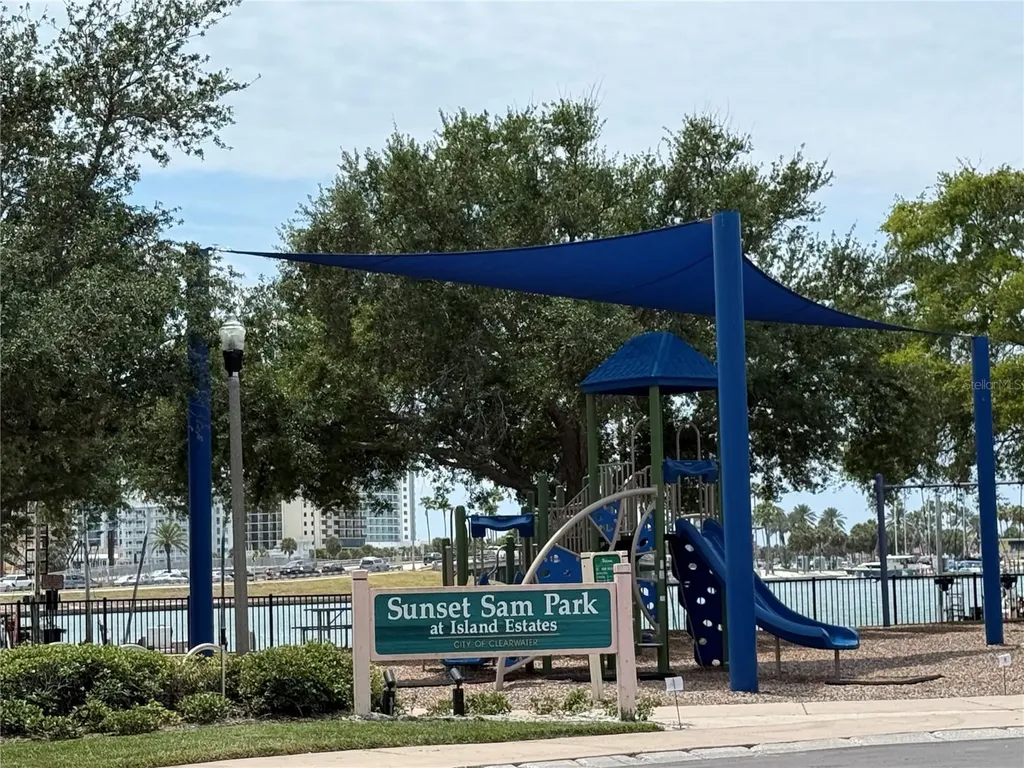 255 Dolphin Point Clearwater Beach FL 33767