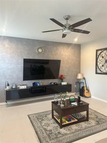 2340 Avian Loop Kissimmee FL 34741