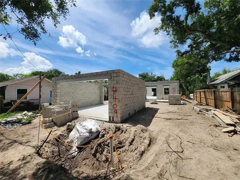 4409 2nd Avenue N St Petersburg FL 33713