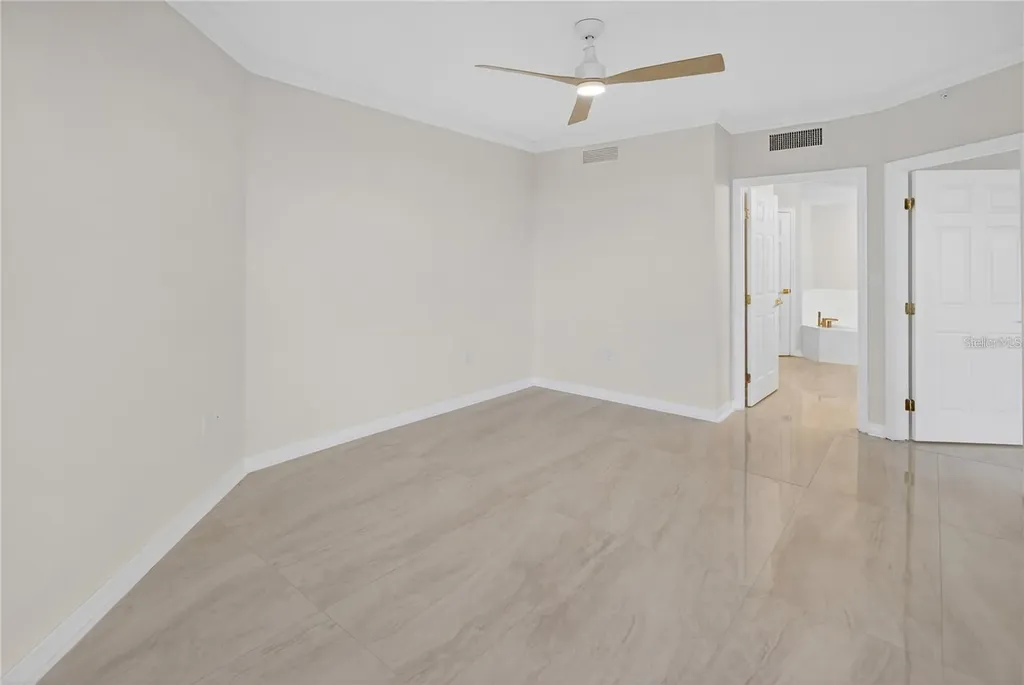 5430 Eagles Point Circle Sarasota FL 34231
