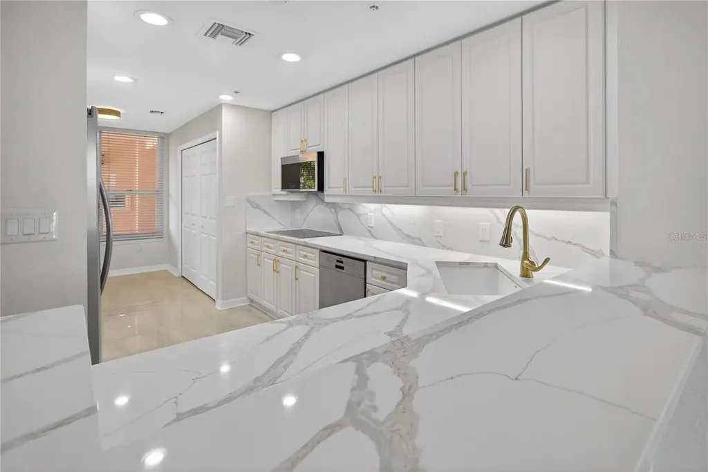 5430 Eagles Point Circle Sarasota FL 34231