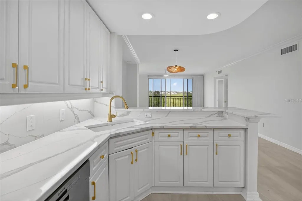 5430 Eagles Point Circle Sarasota FL 34231